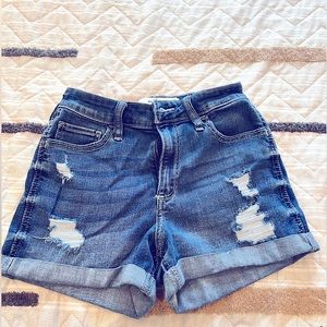 High wasted denim shorts